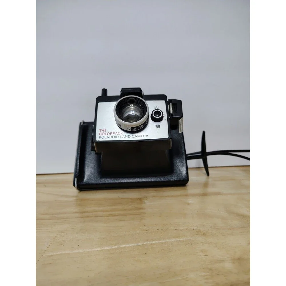 POLAROID THE COLORPACK LAND CAMERA
